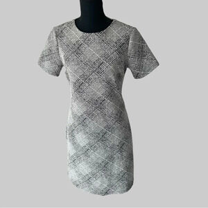NWT Suzy Shier Short Career Sheath Dress